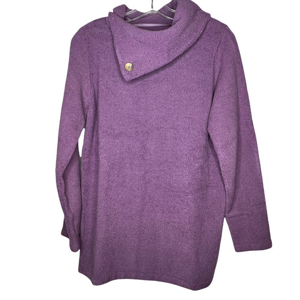 Venus Sweater nwot